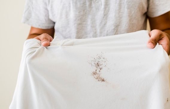 Syafiq laundry menghilangkan noda khusus